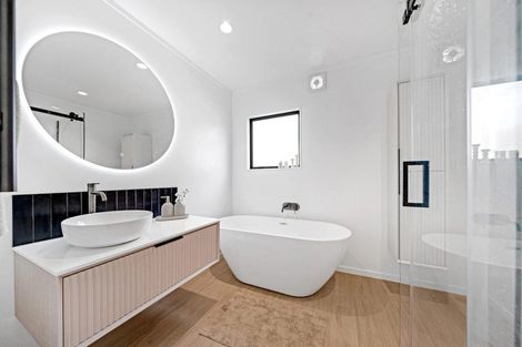 Photo of property in 36a Zefiro Drive, Massey, Auckland, 0614