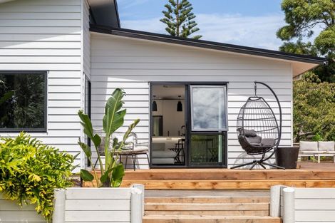 Photo of property in 47 Hollis Road, Paraparaumu Beach, Paraparaumu, 5032