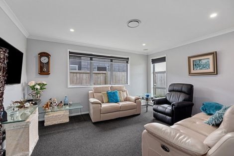 Photo of property in 67 Awatira Drive, Papamoa Beach, Papamoa, 3118