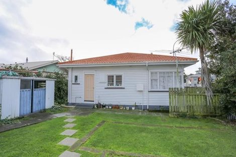 Photo of property in 159 Riccarton Road, Riccarton, Christchurch, 8041