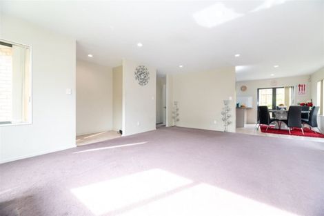 Photo of property in 10 Whitbourne Heights, Manurewa, Auckland, 2105