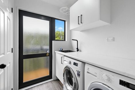 Photo of property in 28 Rosehill Place, Nawton, Hamilton, 3200