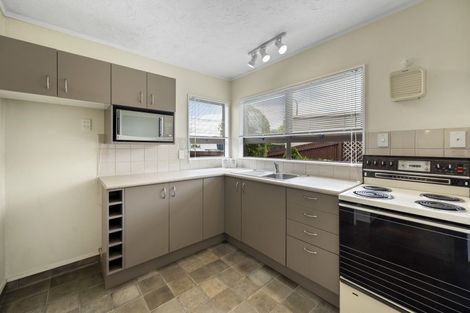 Photo of property in 2/386 Gloucester Street, Taradale, Napier, 4112