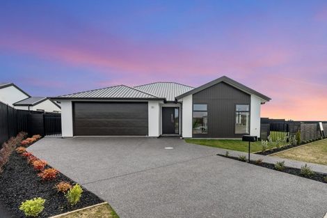 Photo of property in 35 Mcgarry Drive, Kaiapoi, 7630