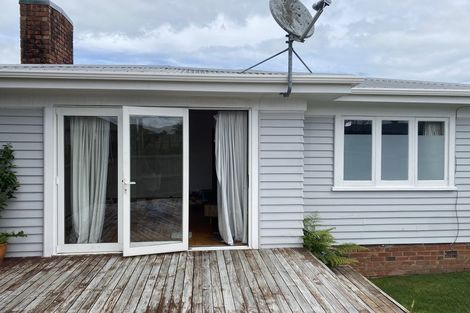 Photo of property in 1/15 Tane Street, New Lynn, Auckland, 0600
