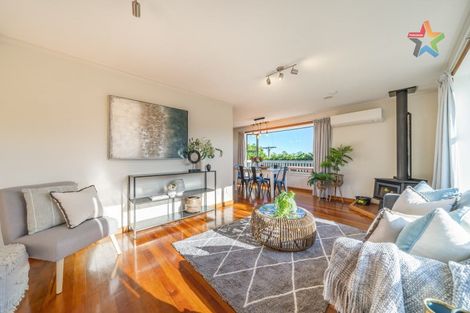 Photo of property in 24 Titiro Moana Road, Korokoro, Lower Hutt, 5012