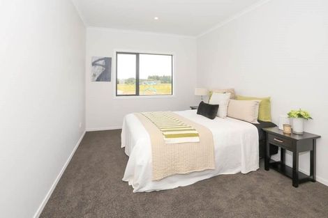 Photo of property in 10 Meadowpark Way, Matangi, Hamilton, 3283