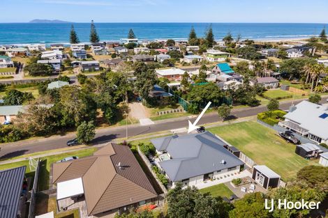 Photo of property in 11 Ian Place, Waihi Beach, 3611