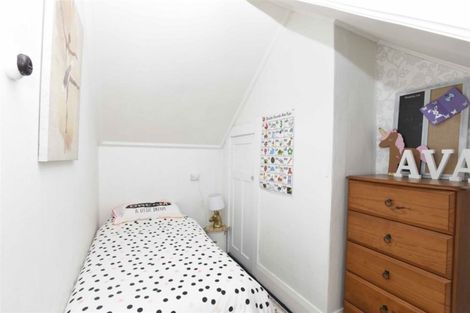 Photo of property in 27 Banks Street, Richmond, Invercargill, 9810