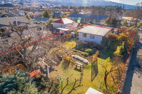 Photo of property in 22 Molyneux Avenue, Cromwell, 9310