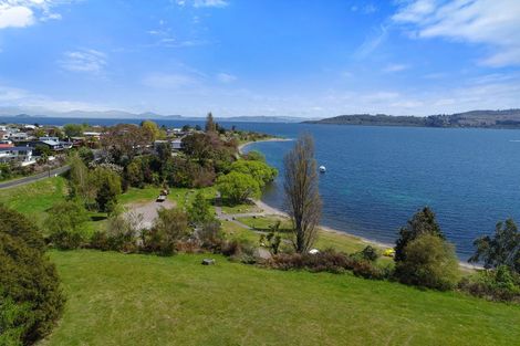 Photo of property in 19 Wharewaka Road, Wharewaka, Taupo, 3330