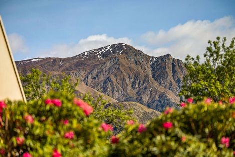 Photo of property in 9 Innes Place, Arrowtown, 9302