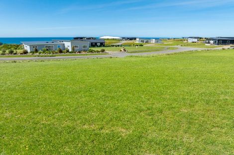 Photo of property in 42 Tama Road, Riversdale Beach, Masterton, 5872