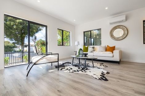 Photo of property in 77 Tahuhu Road, Mount Wellington, Auckland, 1062