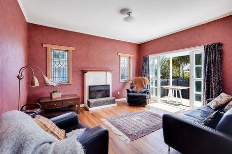 Photo of property in 1160 Heaphy Terrace, Fairfield, Hamilton, 3214