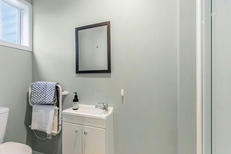 Photo of property in 2/57 Simla Crescent, Khandallah, Wellington, 6035