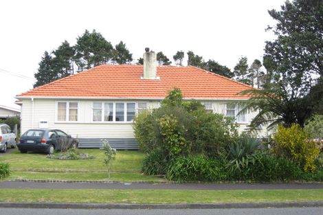 Photo of property in 28-30 Drake Street, Vogeltown, New Plymouth, 4310