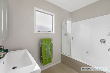 Photo of property in 14 Ebanjane Way, Clendon Park, Auckland, 2103