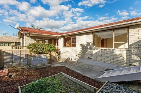 Photo of property in 319 Albany Highway, Rosedale, Auckland, 0632