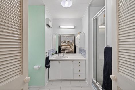 Photo of property in 32 Scarlet Oak Drive, West Melton, Christchurch, 7676