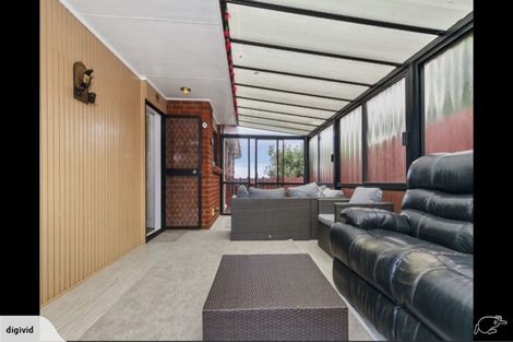 Photo of property in 11a Orewa Heights Crescent, Orewa, 0931