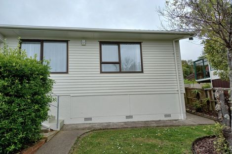 Photo of property in 17 Cypress Drive, Maungaraki, Lower Hutt, 5010