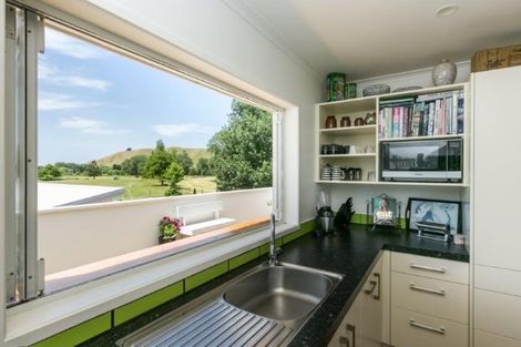 Photo of property in 797 Pourerere Road, Omakere, Waipawa, 4271