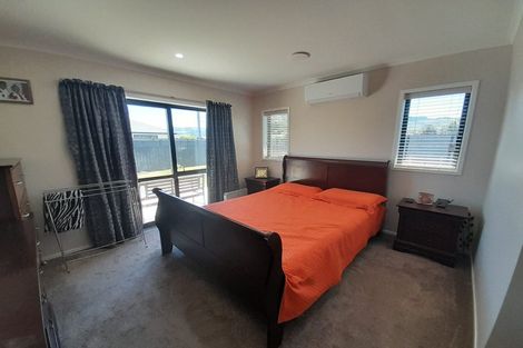 Photo of property in 48 Te Kaeaea Crescent, Wallaceville, Upper Hutt, 5018