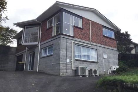 Photo of property in 10 Fairview Place, Westown, New Plymouth, 4310