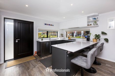 Photo of property in 24 Reakes Crescent, Wallaceville, Upper Hutt, 5018