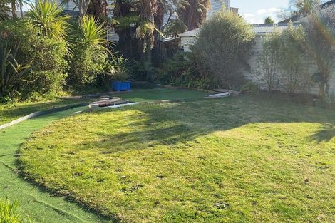 Photo of property in 9 Cooper Avenue, Holdens Bay, Rotorua, 3010