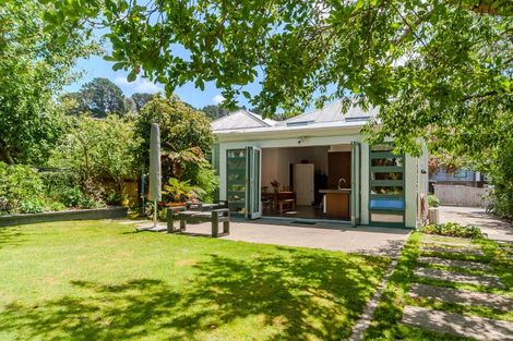 Photo of property in 23 Palm Grove, Berhampore, Wellington, 6023