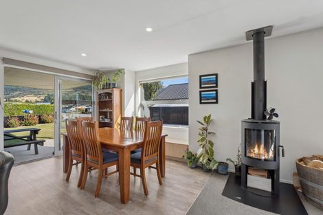 Photo of property in 25 Teal Place, Lake Hawea, Wanaka, 9382