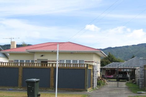 Photo of property in 90 Miro Street, Trentham, Upper Hutt, 5018
