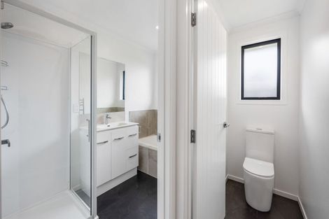 Photo of property in 19 Tahuna Minhinnick Drive, Glenbrook, Waiuku, 2681