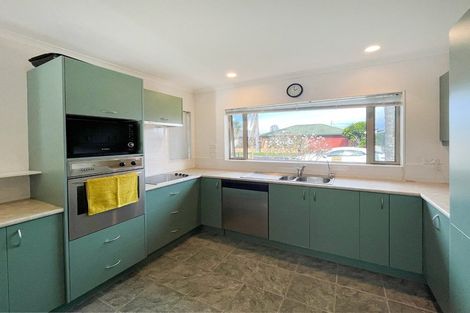 Photo of property in 12 Dan Tori Place, Orewa, 0931