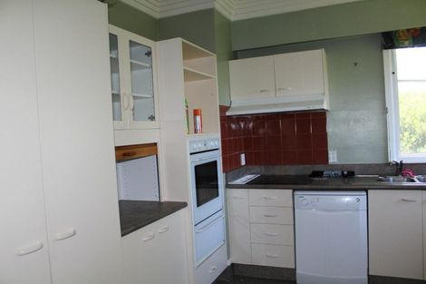 Photo of property in 4 Hillside Terrace, Saint Johns Hill, Whanganui, 4500