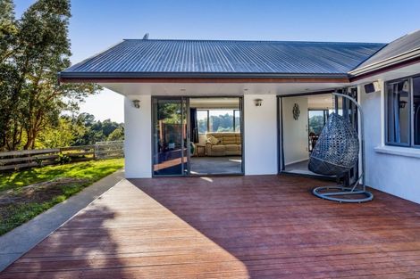 Photo of property in 90 Ridgewood Drive, Ridgewood, New Plymouth, 4371