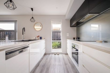 Photo of property in 33 Northmoor Boulevard, Rolleston, 7615
