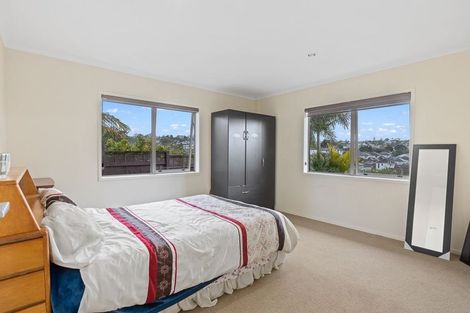 Photo of property in 6 Caffreys Avenue, Massey, Auckland, 0614