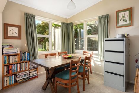 Photo of property in 27 Seaview Crescent, Picton, 7220