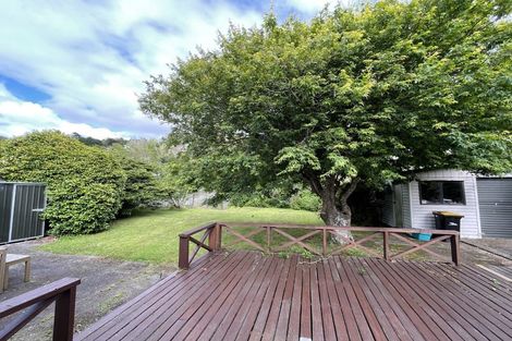 Photo of property in 15 Rossiter Street, Tawa, Wellington, 5028