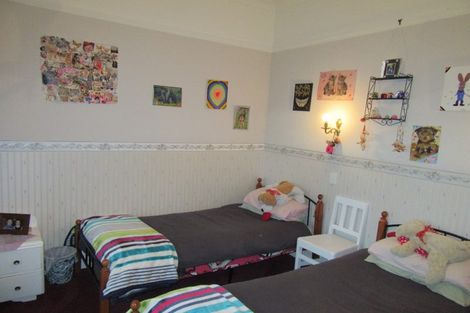 Photo of property in 43 Rhodes Street, Waimate, 7924