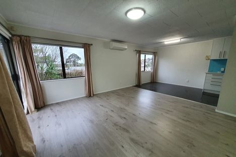 Photo of property in 41 Caribbean Drive, Unsworth Heights, Auckland, 0632