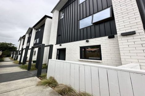 Photo of property in 7/22 Yeovil Road, Te Atatu Peninsula, Auckland, 0610