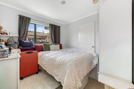 Photo of property in 548 Massey Road, Mangere, Auckland, 2022