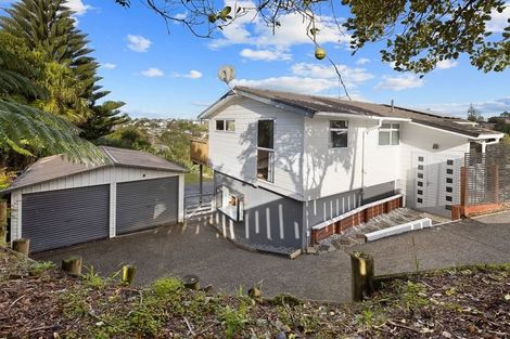 Photo of property in 2 Dunraven Place, Torbay, Auckland, 0630