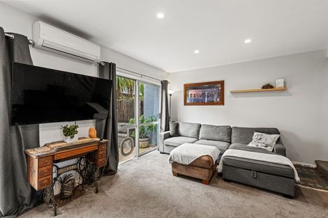 Photo of property in 2/47 Trafalgar Street, St Albans, Christchurch, 8014