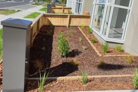 Photo of property in 9 Aeronautic Road, Takanini, 2112