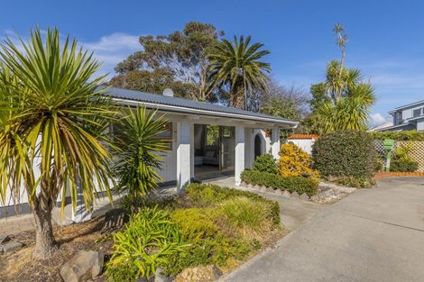 Photo of property in 32a Mahana Road, Paraparaumu Beach, Paraparaumu, 5032
